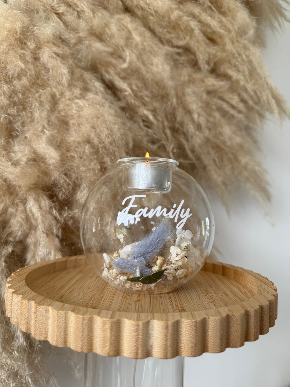 Bougie sphère fleurie personnalisée – Fleurs séchées