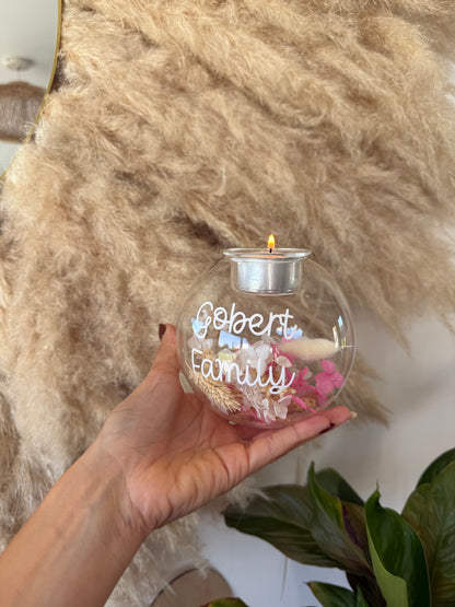 Bougie sphère fleurie personnalisée – Fleurs séchées