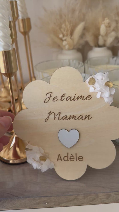 Plaque fleur personnalisée en bois – Cadeau unique (Maman, Maîtresse, Baptême…)